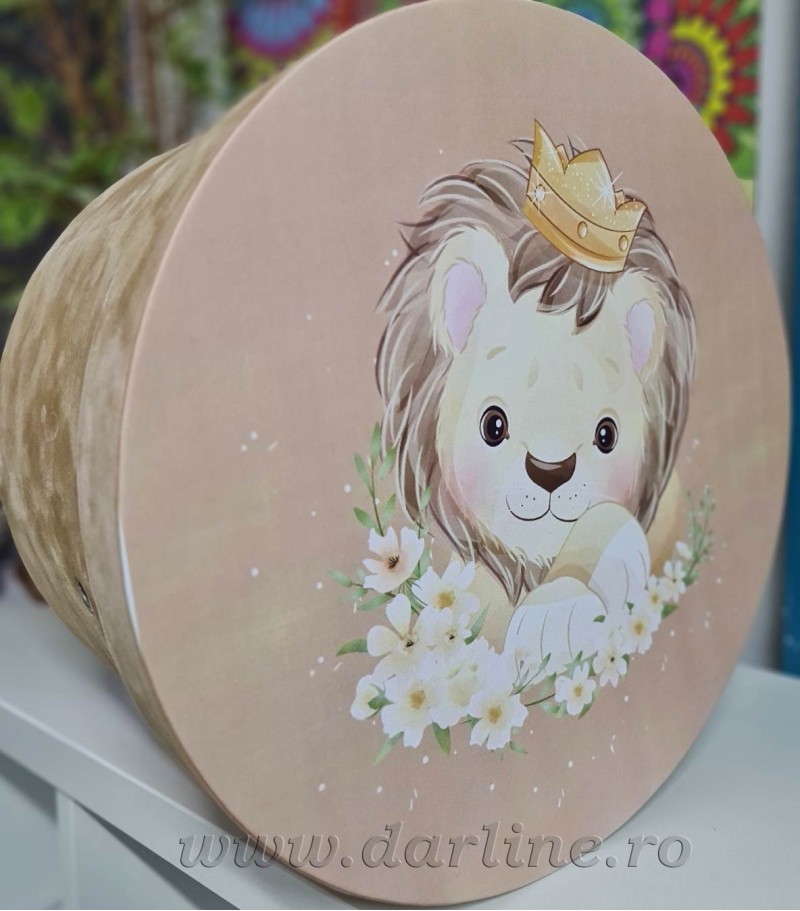 Cutie rotunda din catifea pentru trusou botez Cute Lion