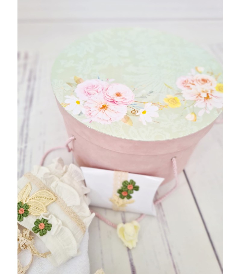 Domnica tinuta populara pentru fetite botez traditional