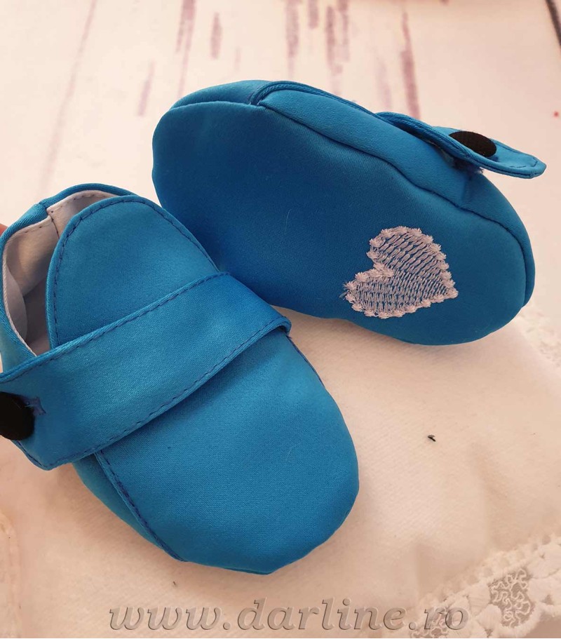 Costum aripi ingeras Figo