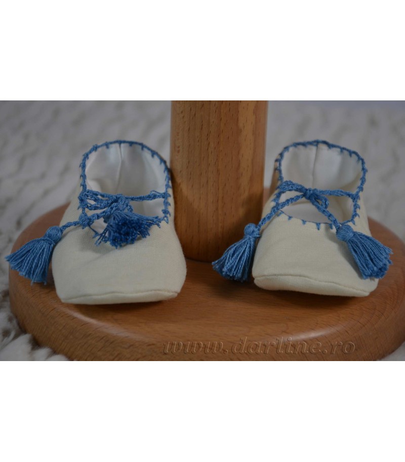Costum popular botez Petru