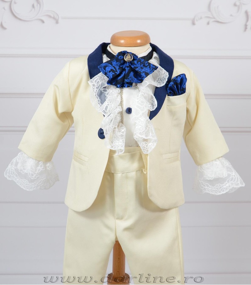 Costumas botez Hamilton