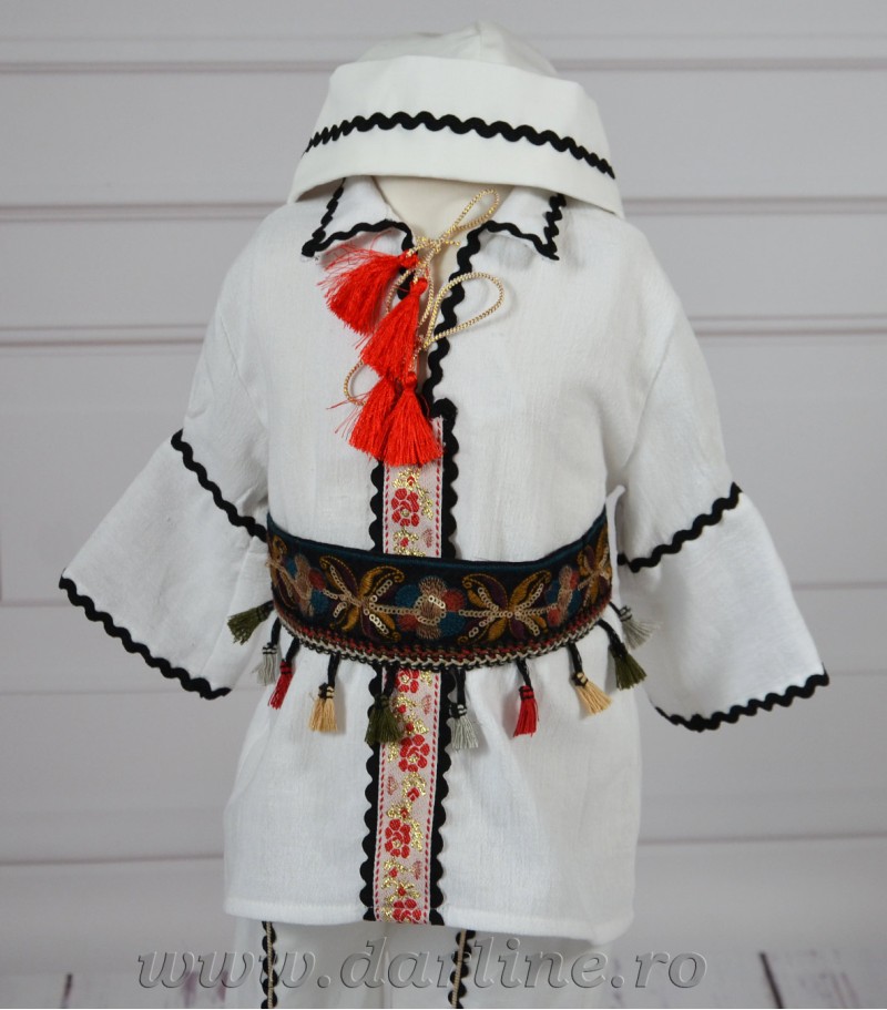 Costum traditional botez Alunel