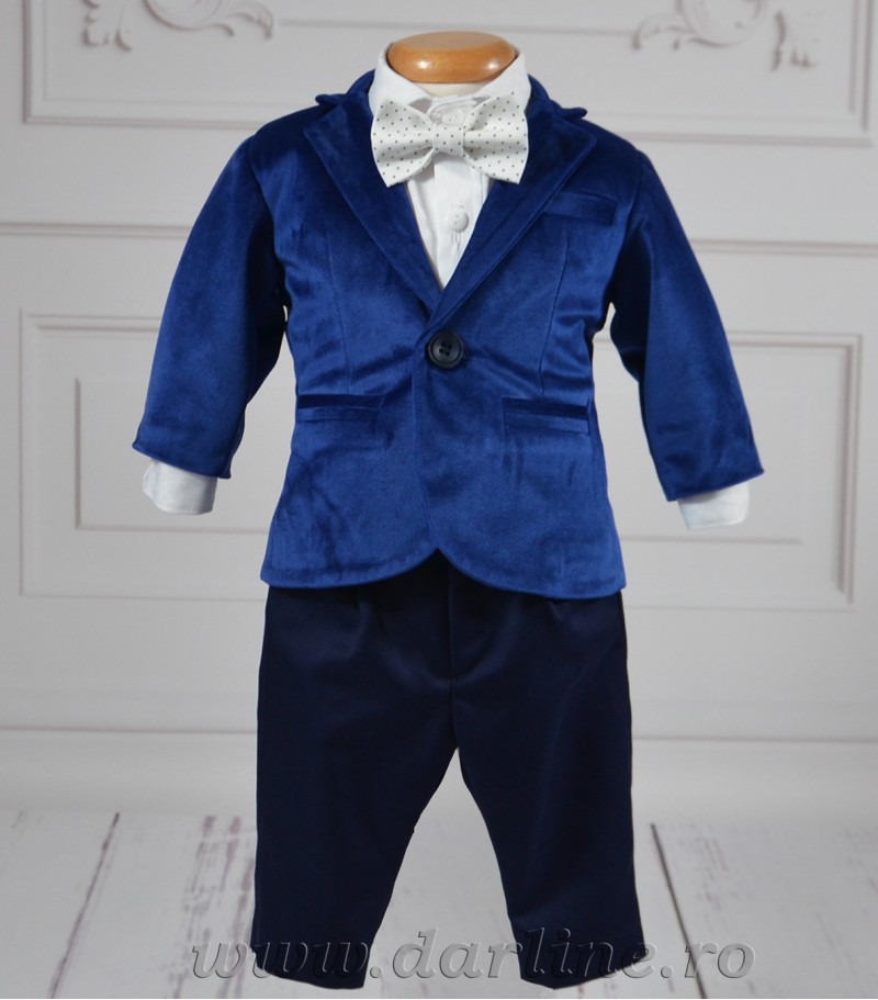 Costum botez Cezar