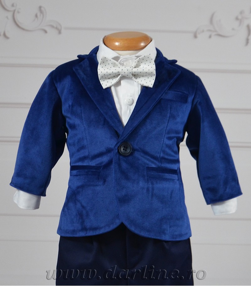 Costum botez Cezar