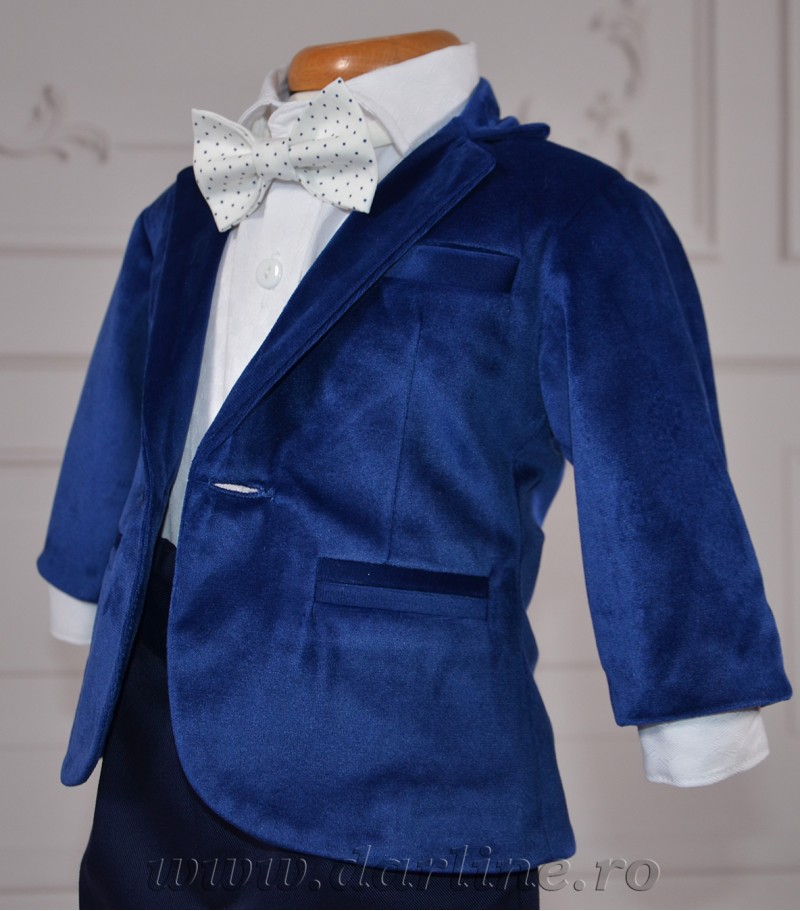 Costum botez Cezar