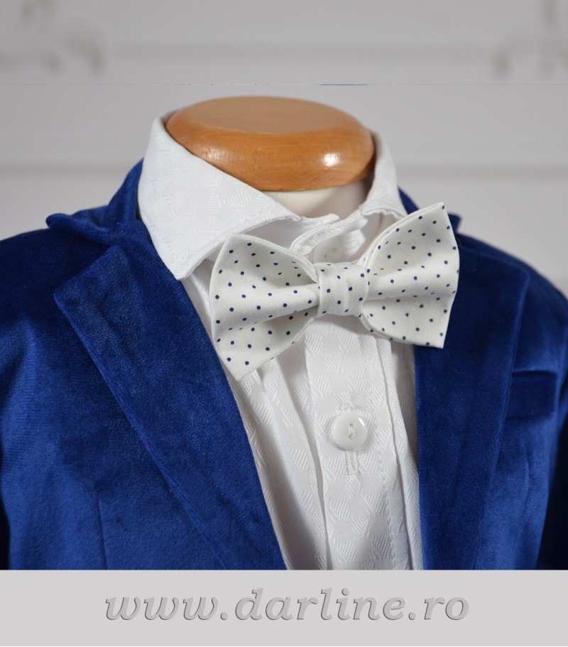 Costum botez Cezar