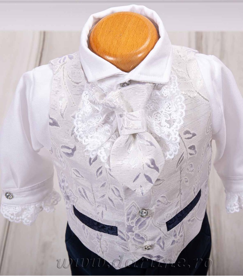 Costumas botez Arthur
