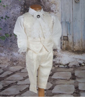 Costumas botez Dymond