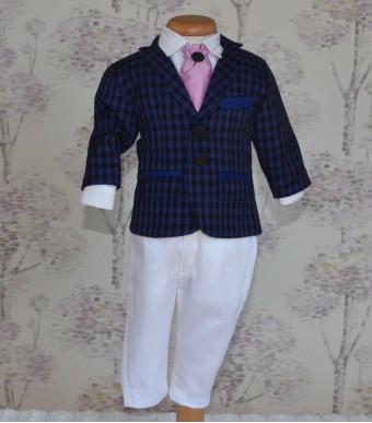 Costumas botez William