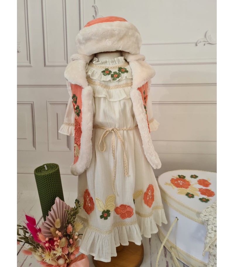 Ileana tinuta populara pentru fetite botez traditional