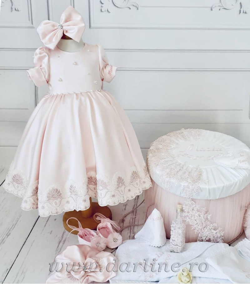Miss Pinky set complet pentru botez fetite